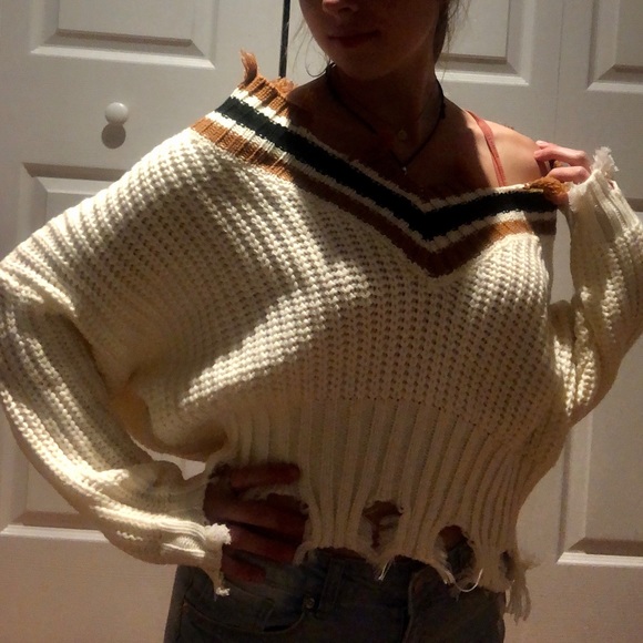 Cropped boho sweater (one size) - Picture 2 of 5